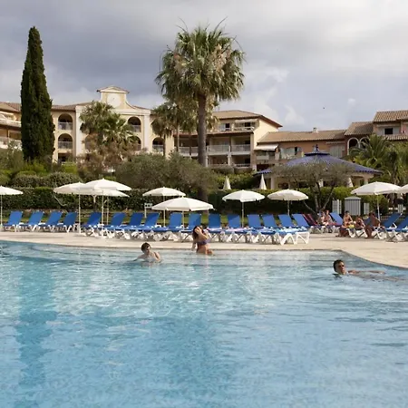 Курортный комплекс Les Rivages Des Issambres S4/5p Std La Garonnette-Plage